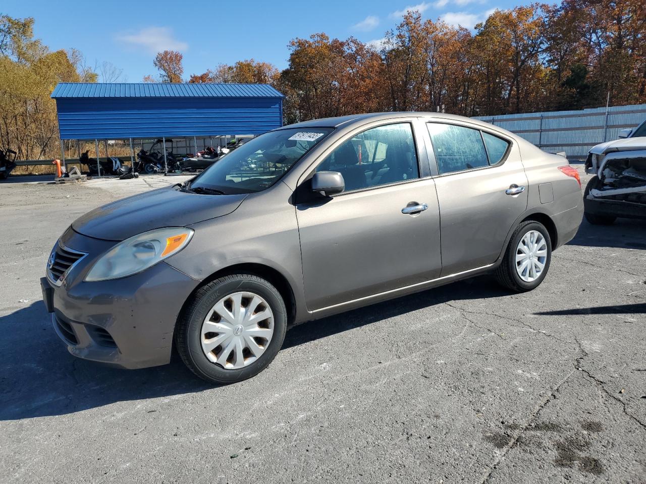 NISSAN VERSA S