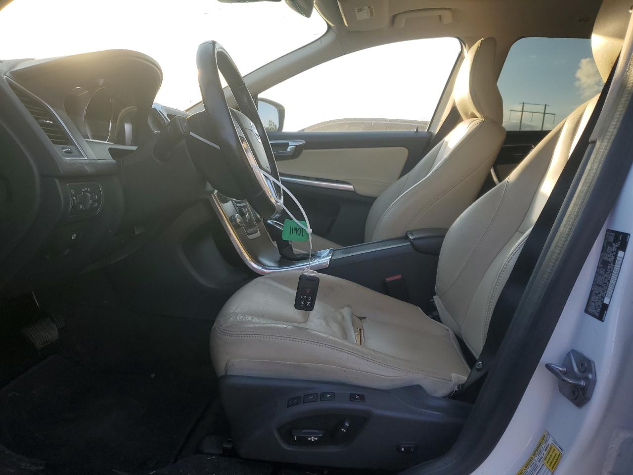 VOLVO XC60 T5 PREMIER