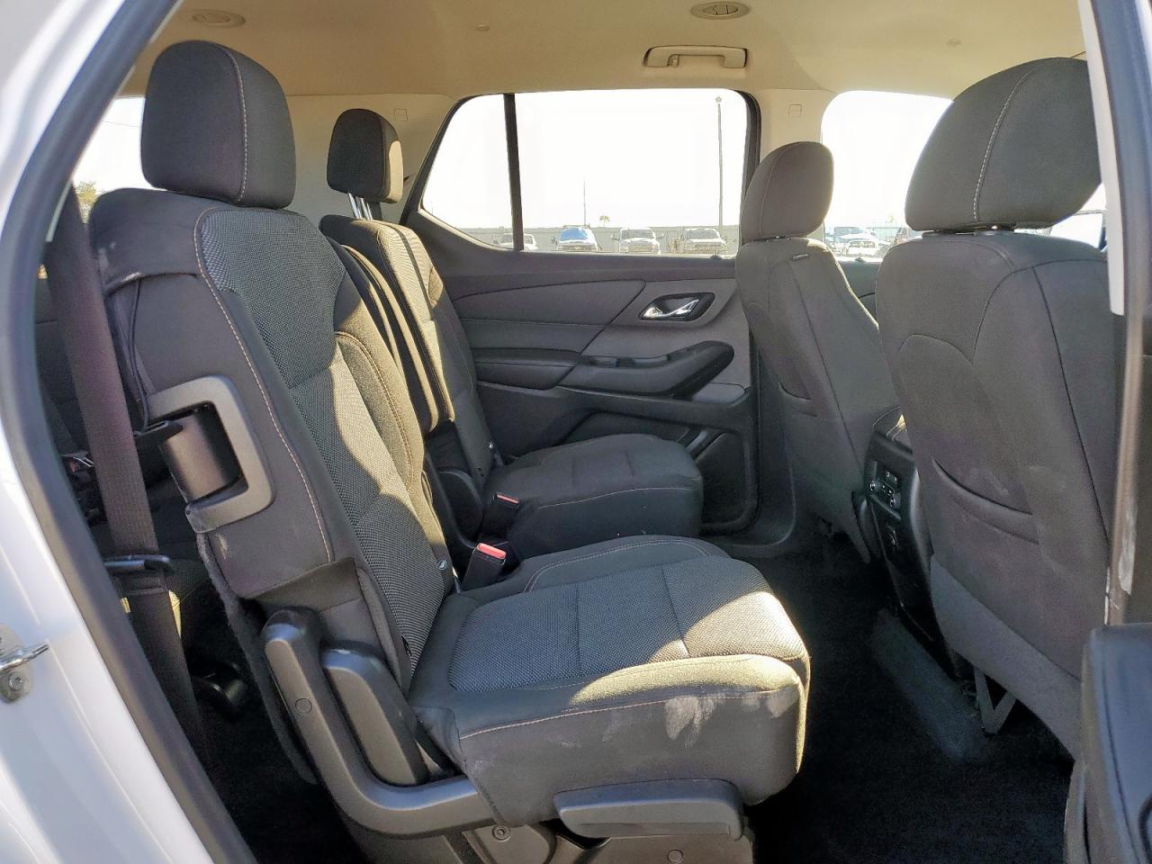 CHEVROLET TRAVERSE LT