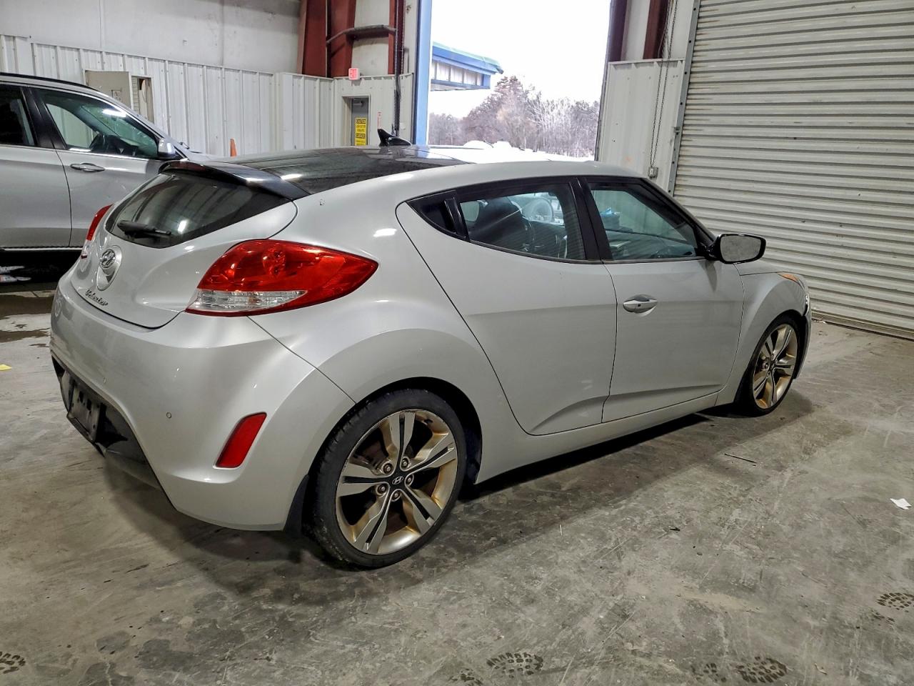 HYUNDAI VELOSTER
