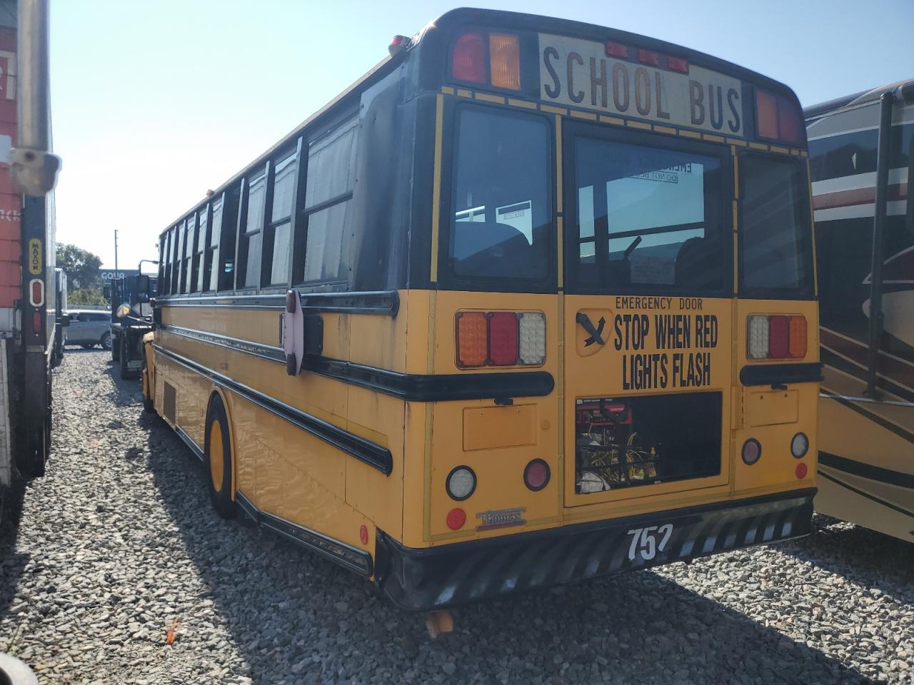 Lot #3296320492 2009 THOM BUS