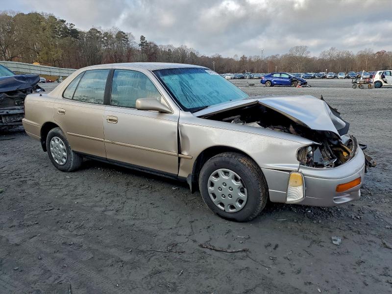 1996 TOYOTA CAMRY DX #3303997660