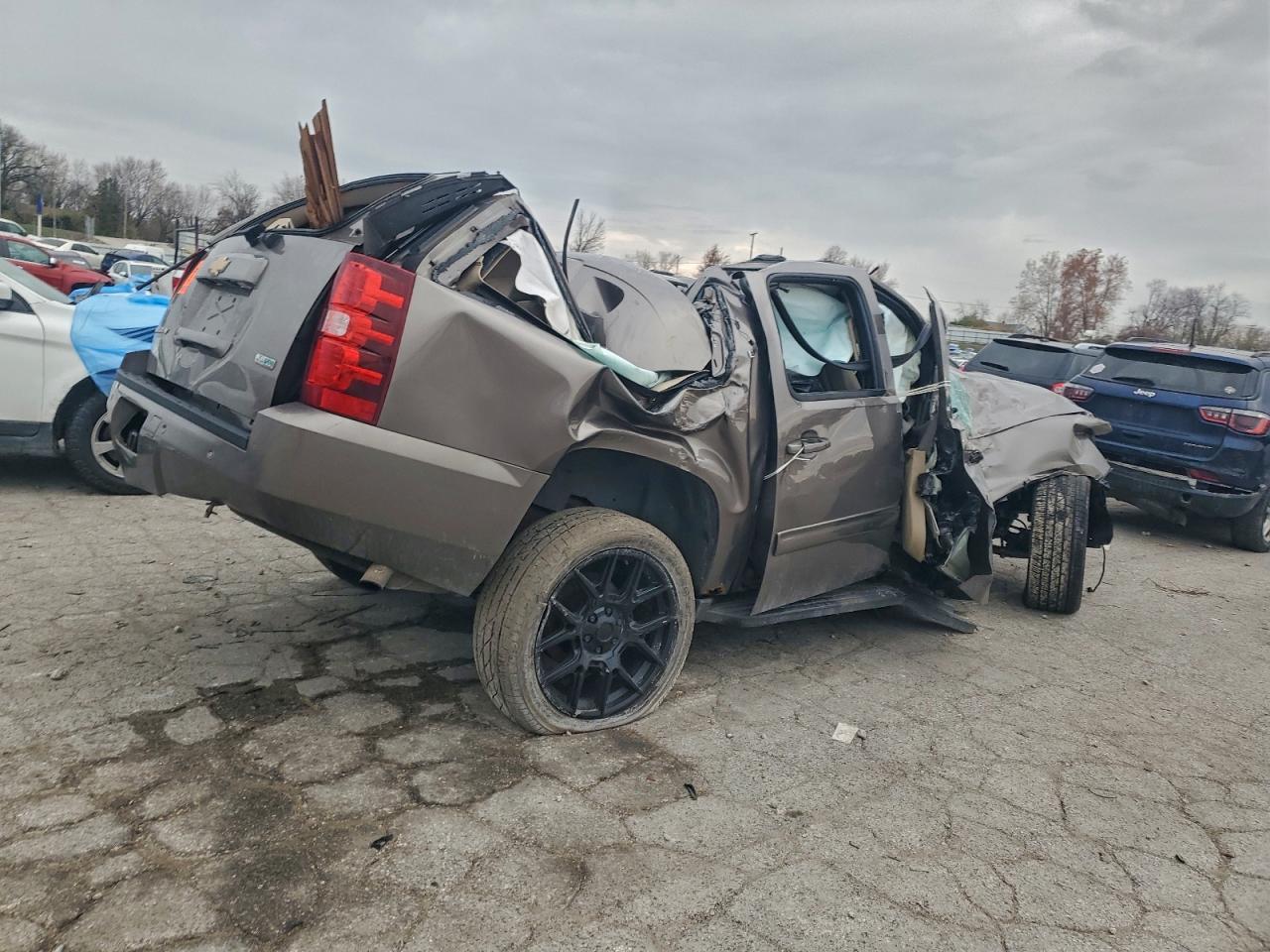 CHEVROLET SUBURBAN K1500 LT