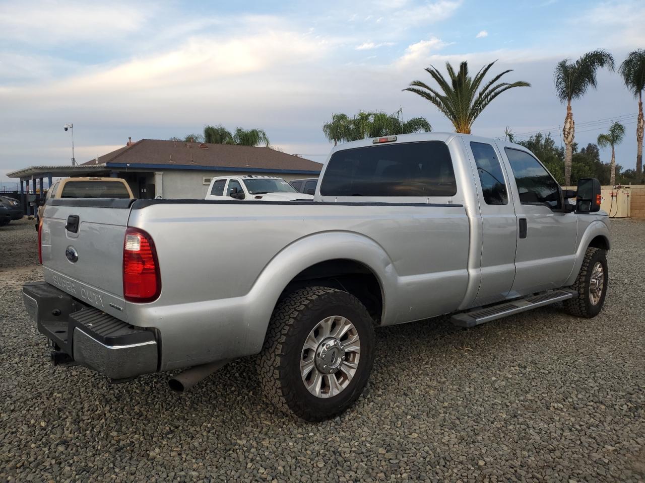 FORD F-250 SUPER DUTY