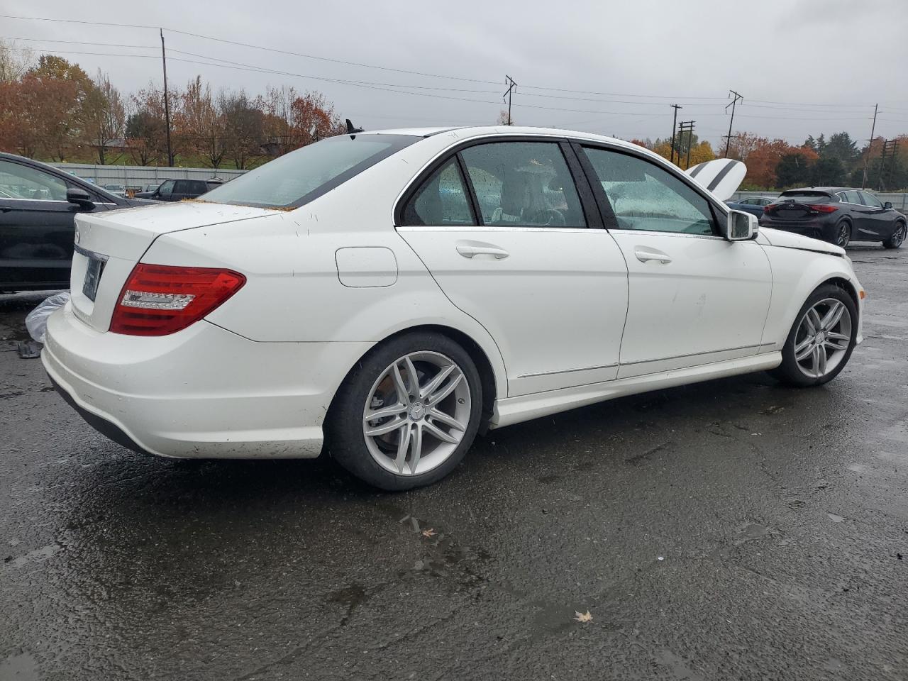 MERCEDES-BENZ C-CLASS 250