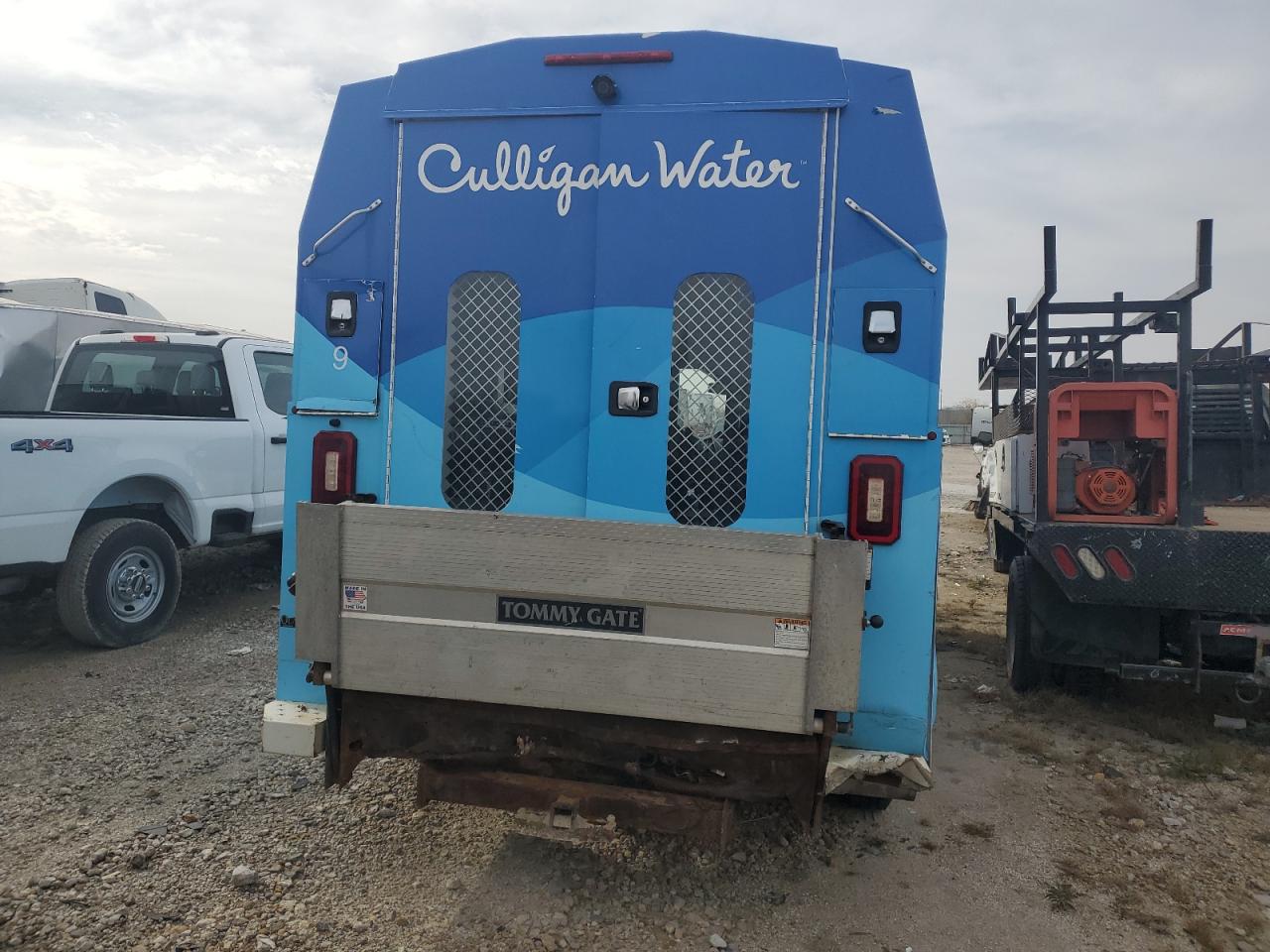 FORD TRANSIT T-350 HD