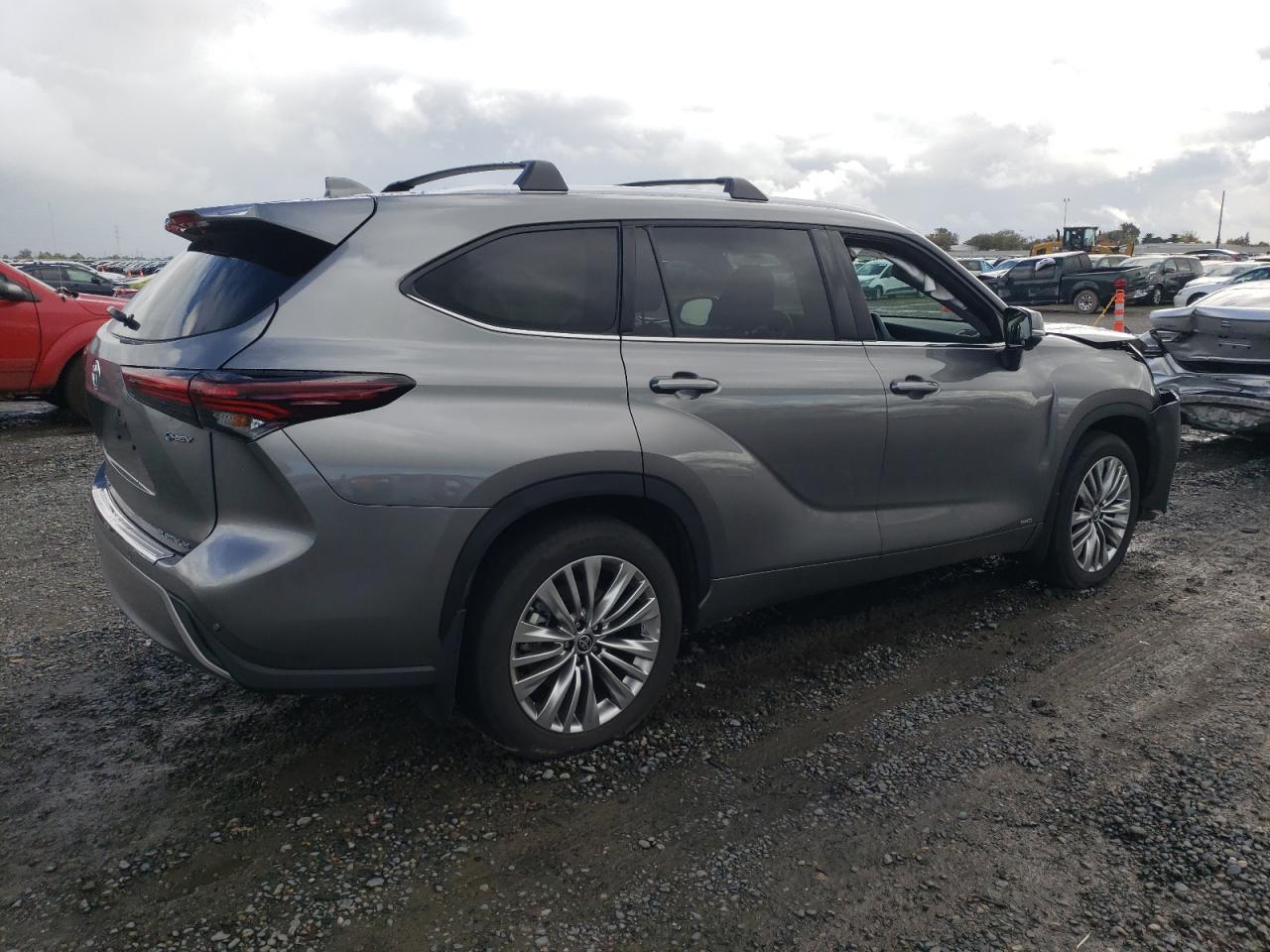 TOYOTA HIGHLANDER HYBRID LIMITED