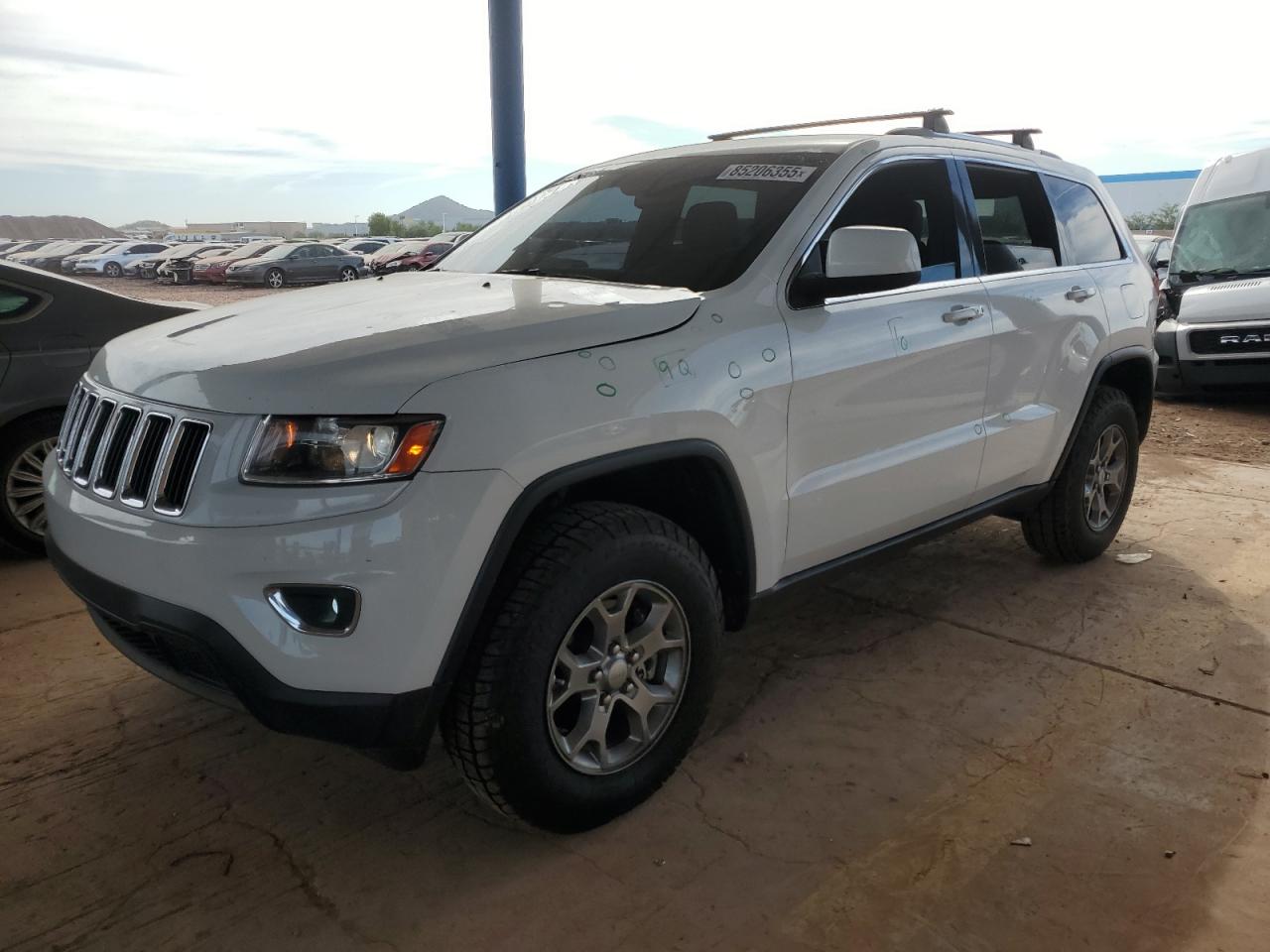 JEEP GRAND CHEROKEE LAREDO