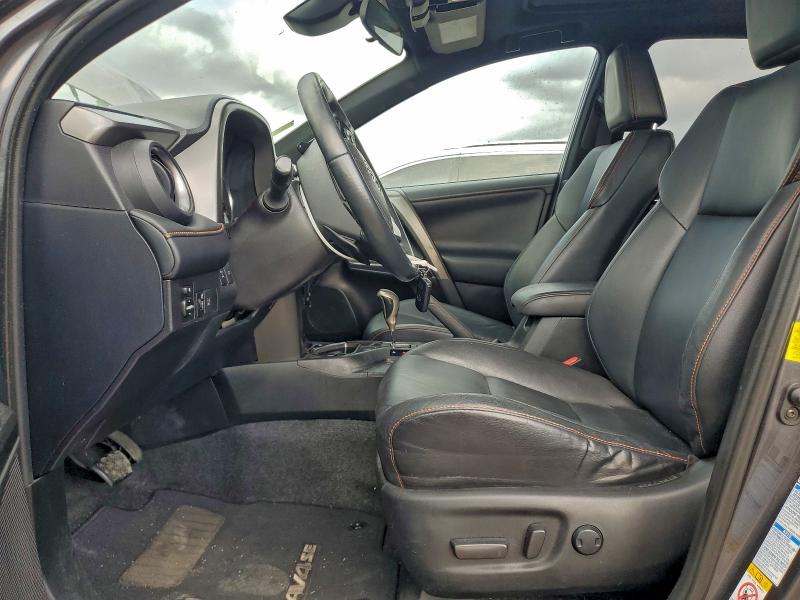 2016 TOYOTA RAV4 SE #3296530404