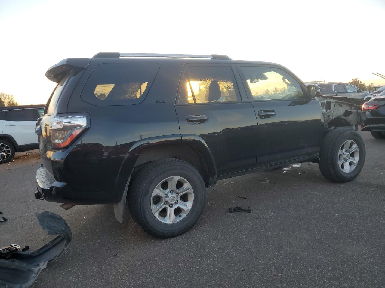 TOYOTA 4RUNNER SR5/SR5 PREMIUM