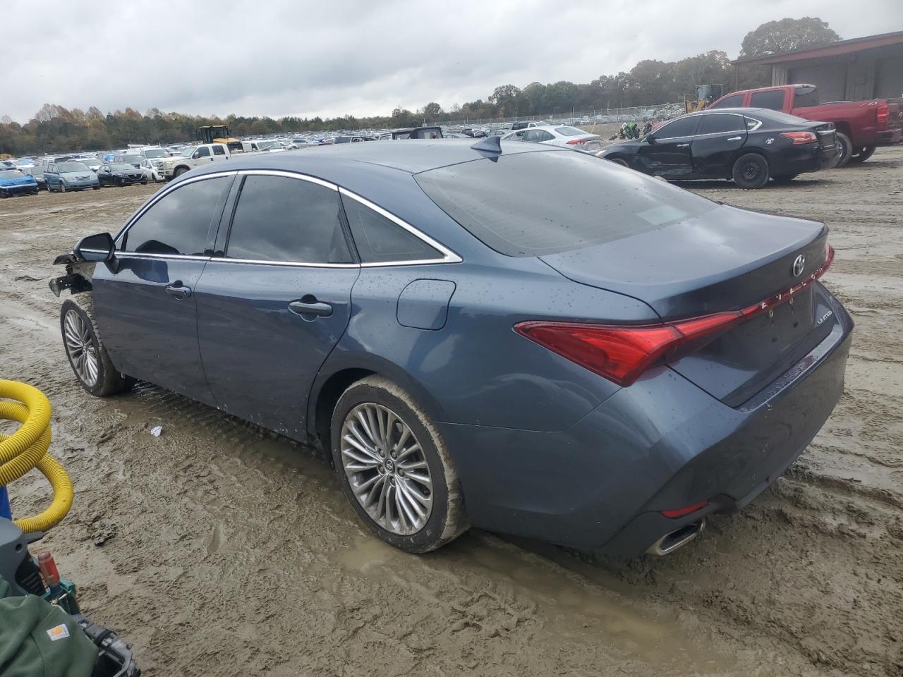 TOYOTA AVALON LIMITED