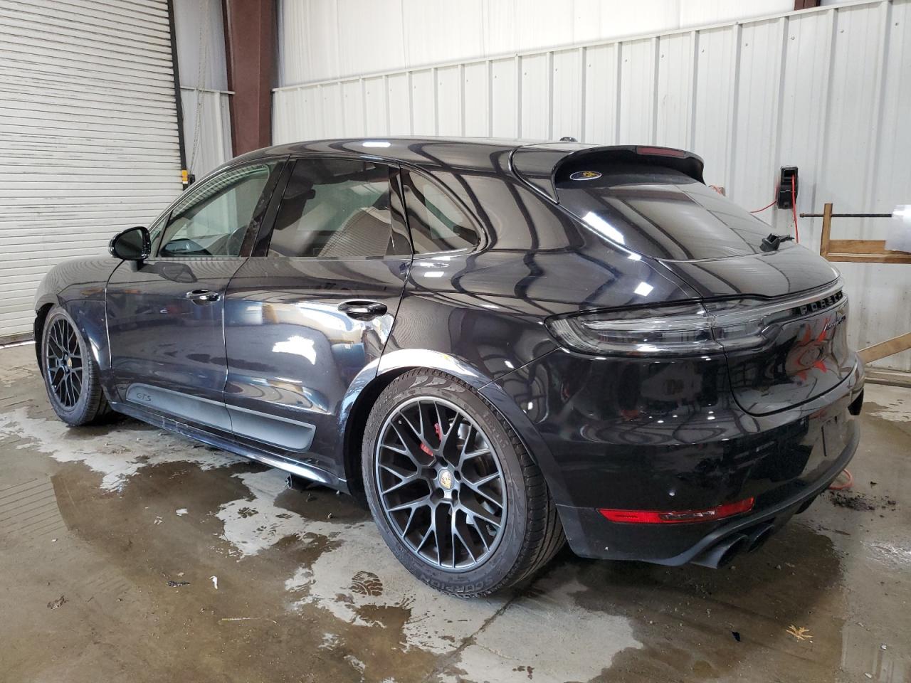 PORSCHE MACAN GTS