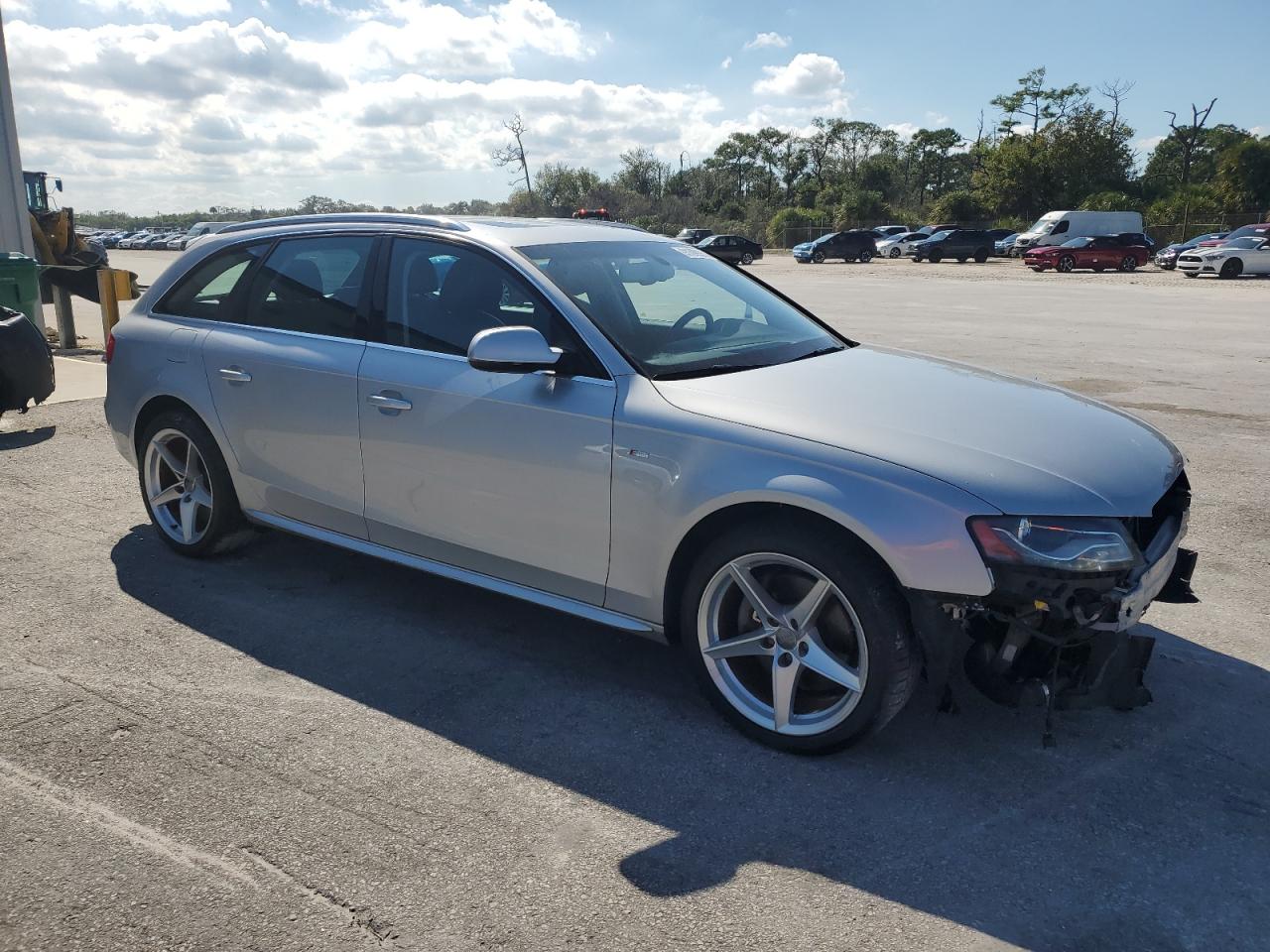 AUDI A4 PREMIUM PLUS