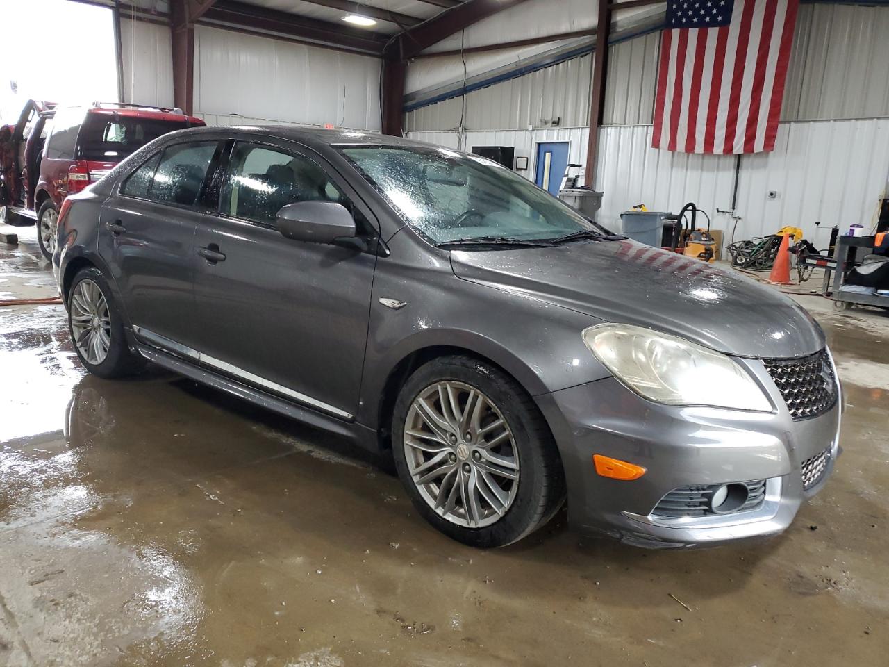 SUZUKI KIZASHI SPORT SLS