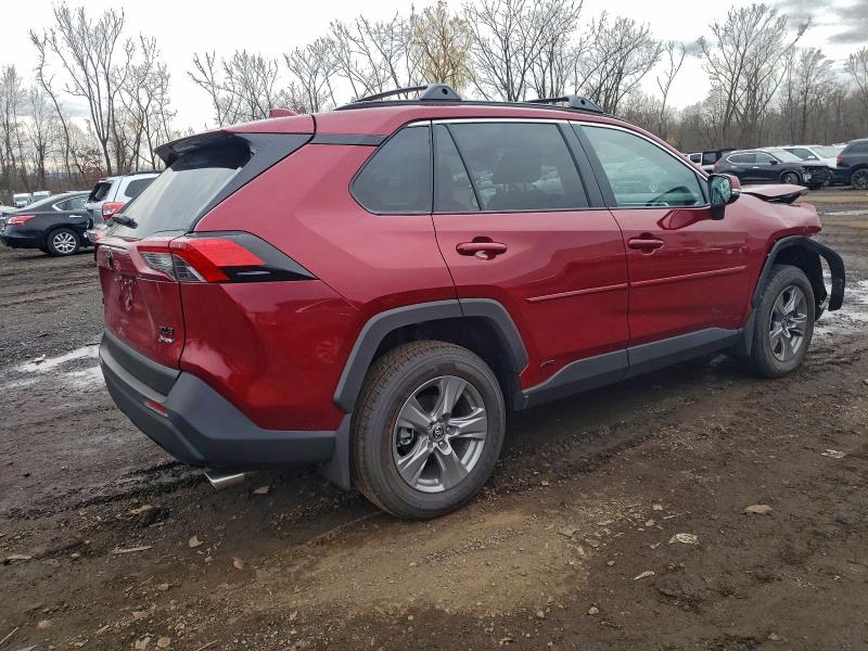 2025 TOYOTA RAV4 XLE #3304515527