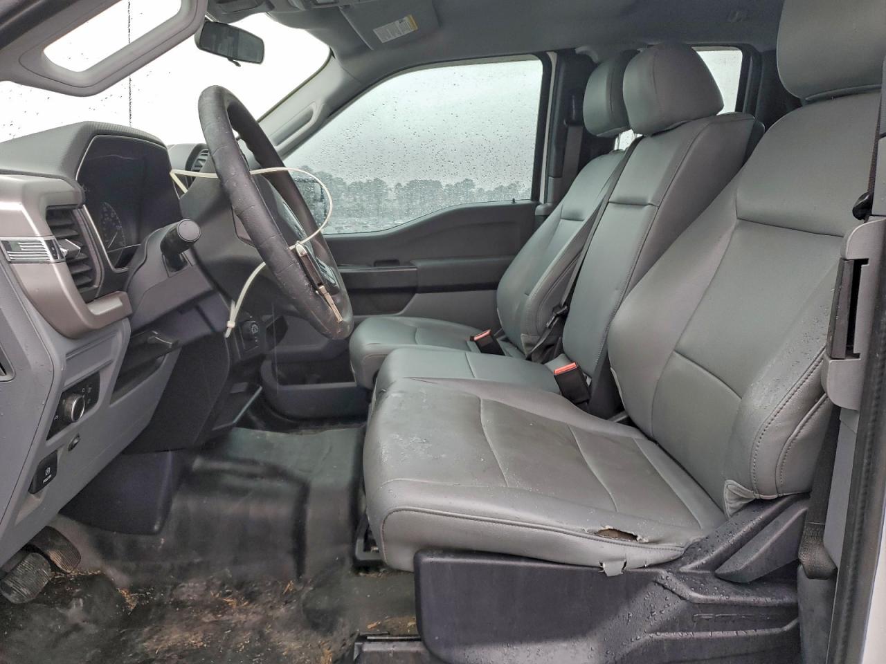 FORD F-150 SUPER CAB