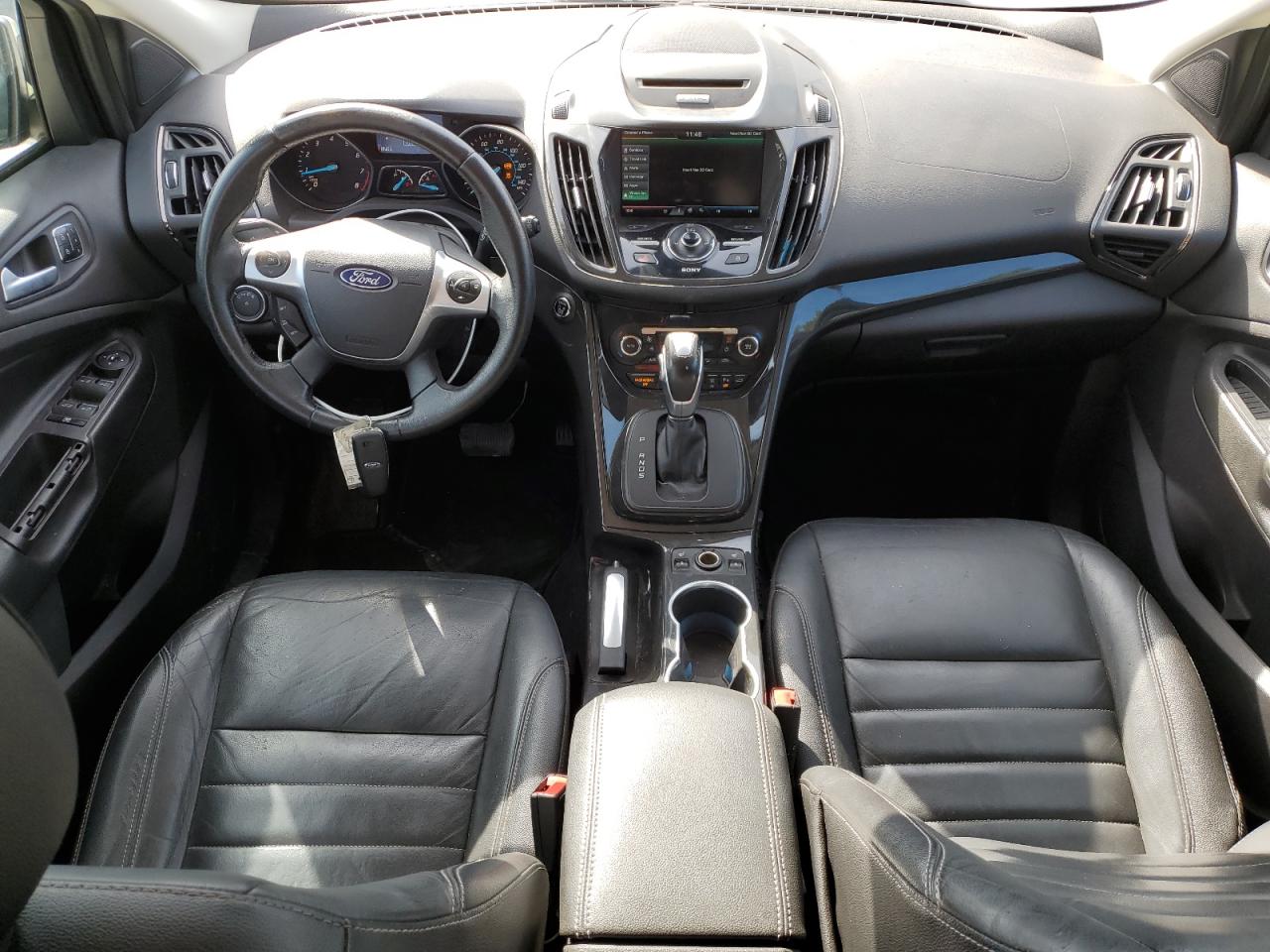 FORD ESCAPE TITANIUM