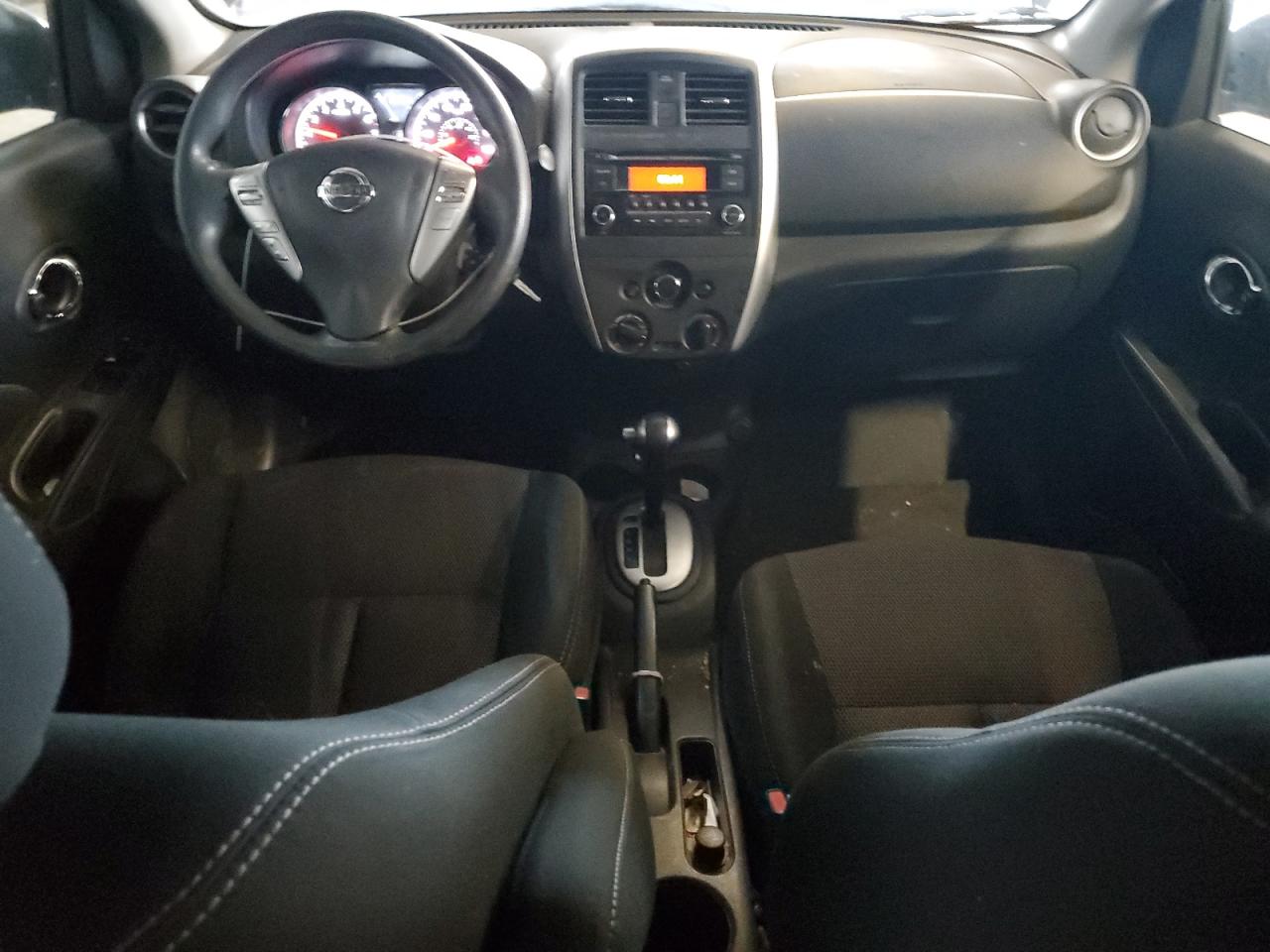 NISSAN VERSA S