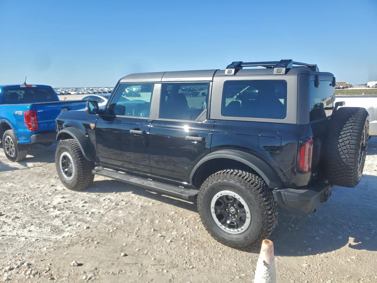 FORD BRONCO BADLANDS