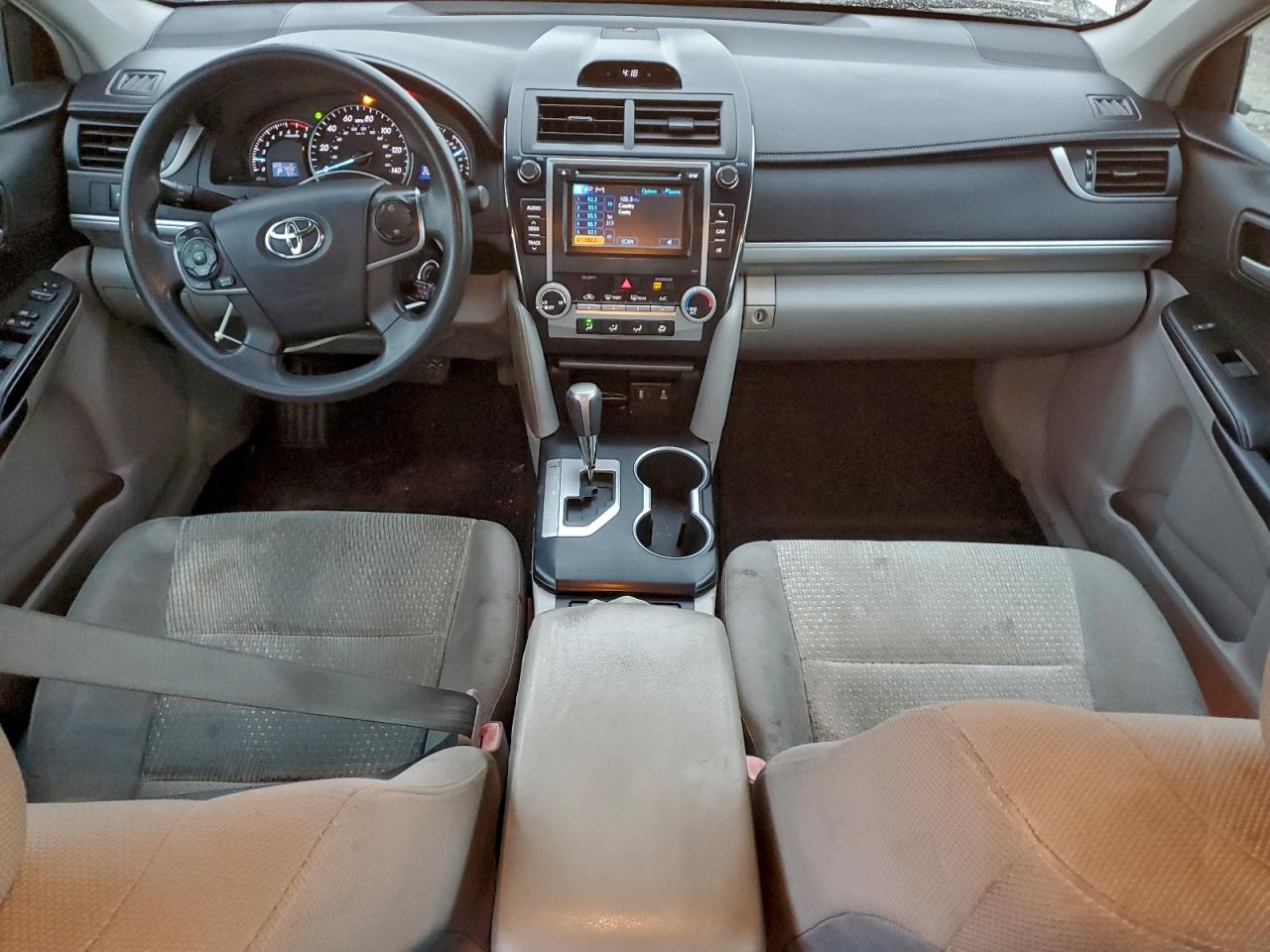 TOYOTA CAMRY BASE