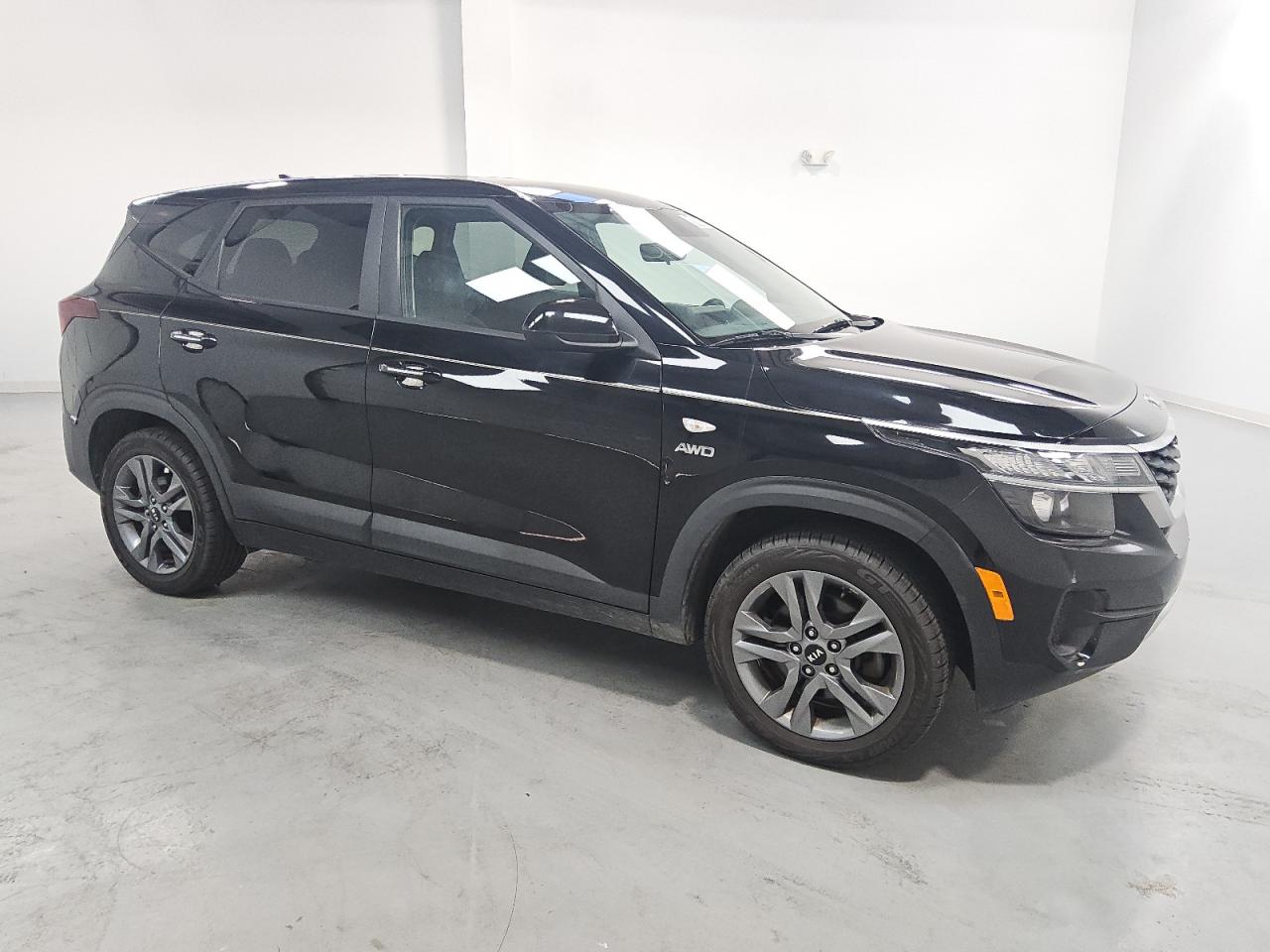 Lot #3311662217 2021 KIA SELTOS LX