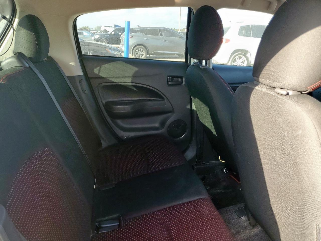 MITSUBISHI MIRAGE SE