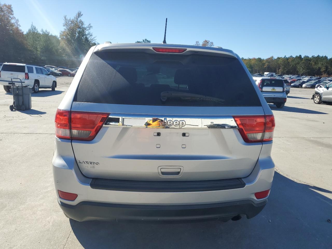 JEEP GRAND CHEROKEE LAREDO