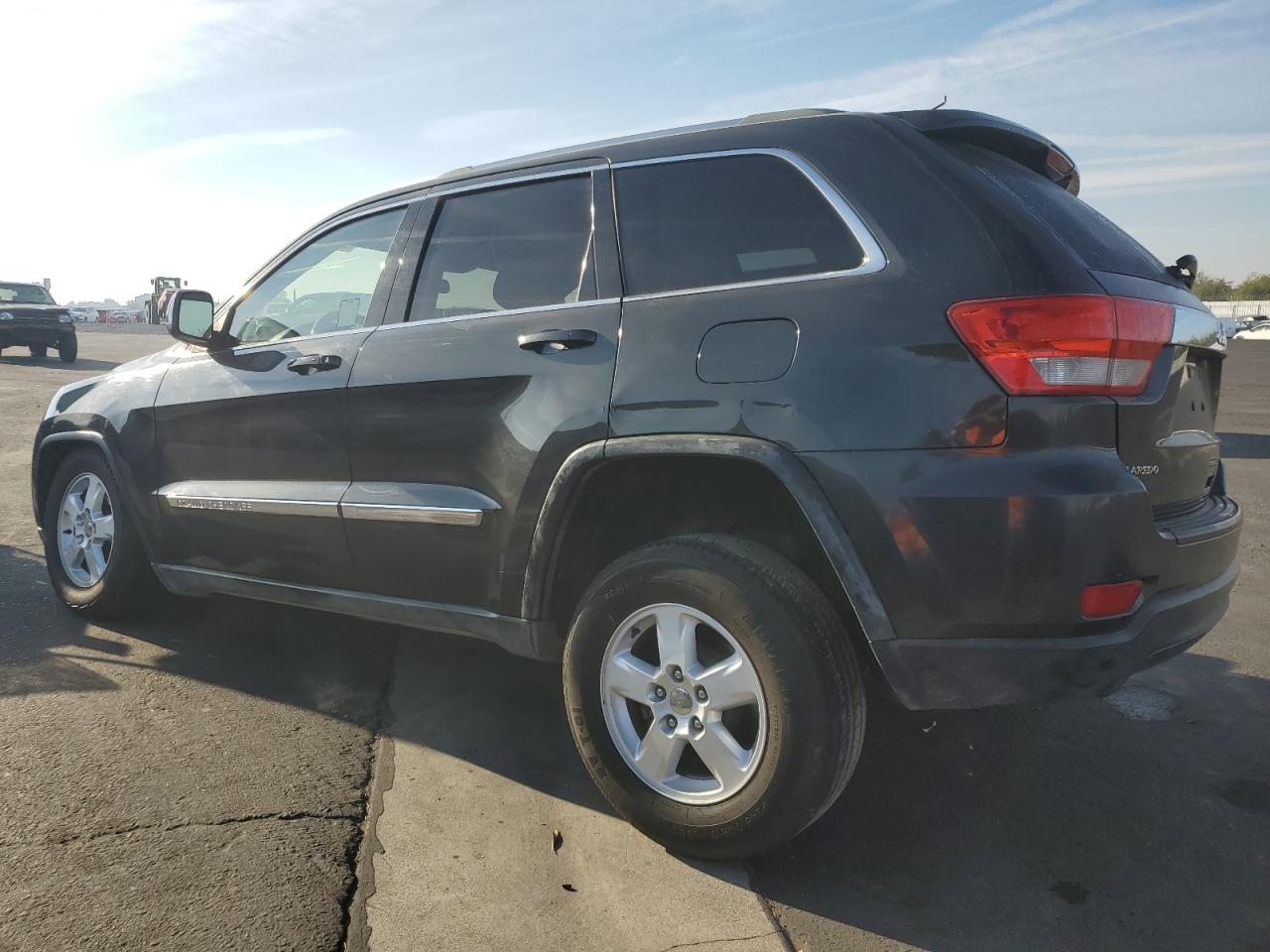 JEEP GRAND CHEROKEE LAREDO