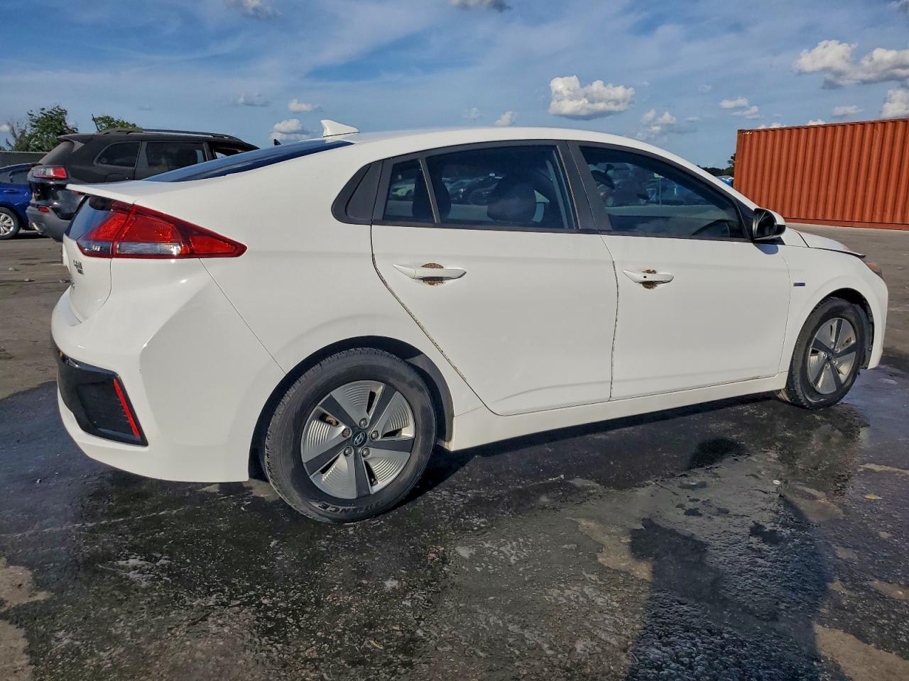 HYUNDAI IONIQ BLUE