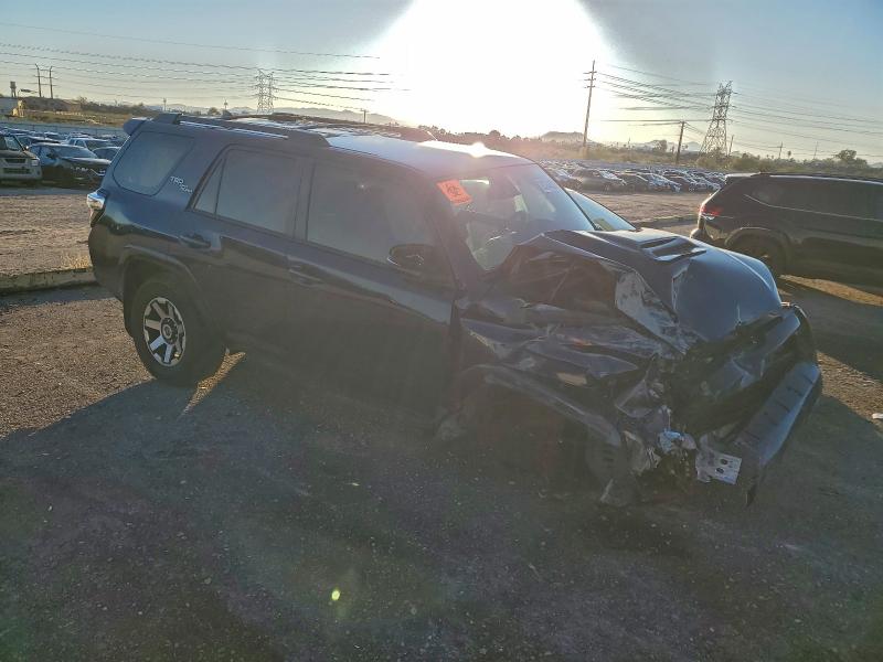 2022 TOYOTA 4RUNNER SR #3310703740