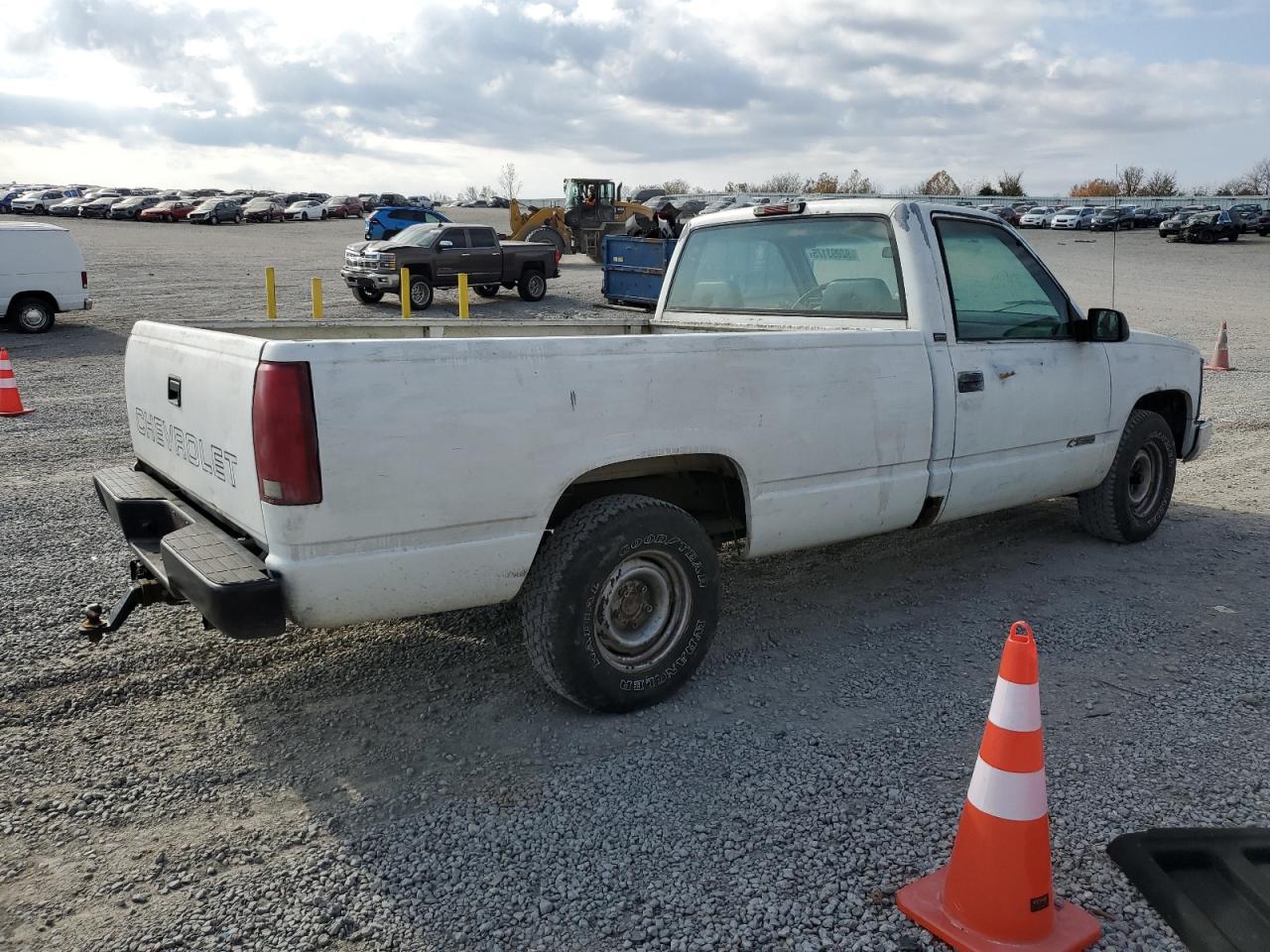 Lot #3291453475 1994 CHEVROLET GMT-400 C1