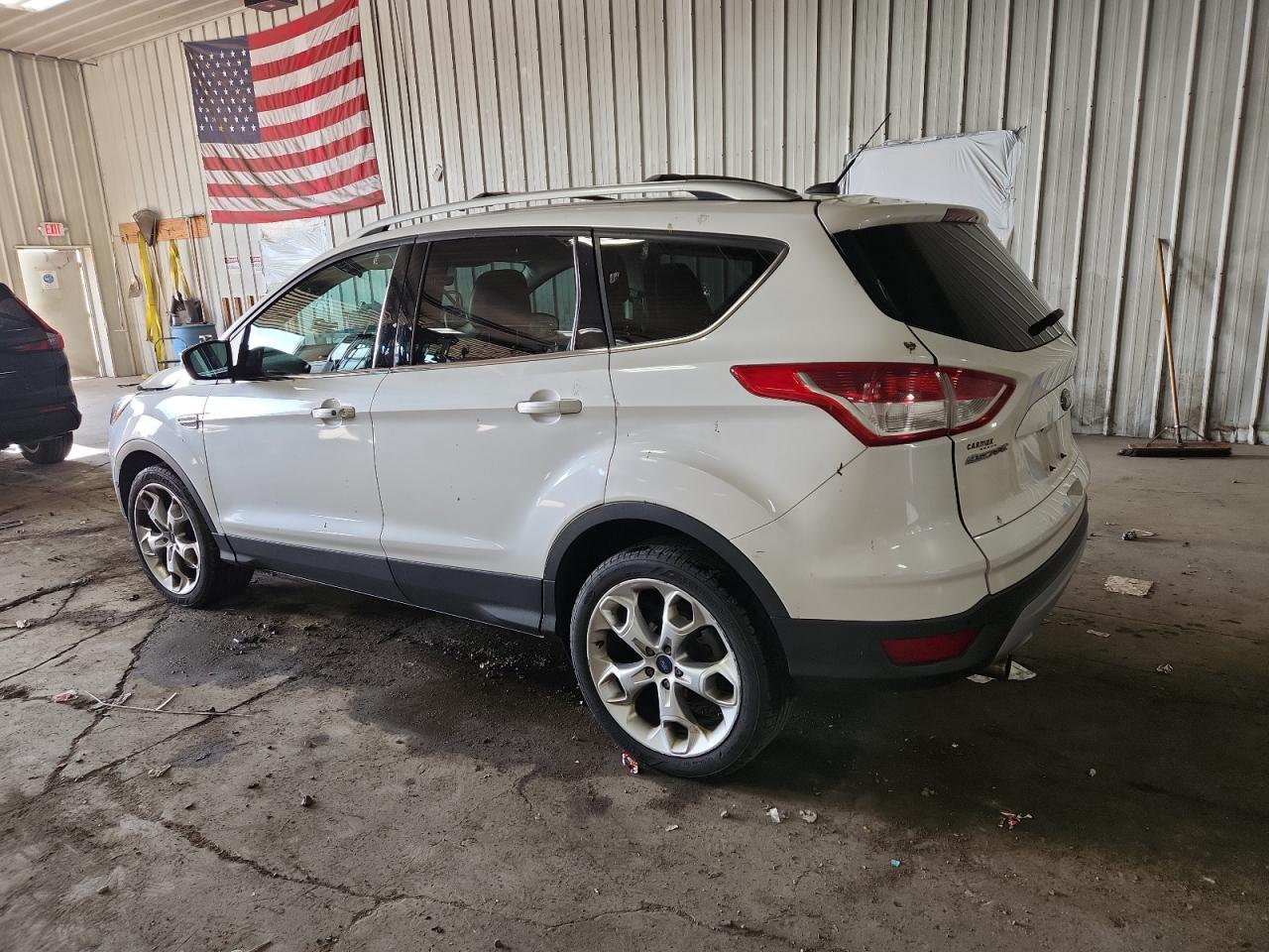 FORD ESCAPE TITANIUM