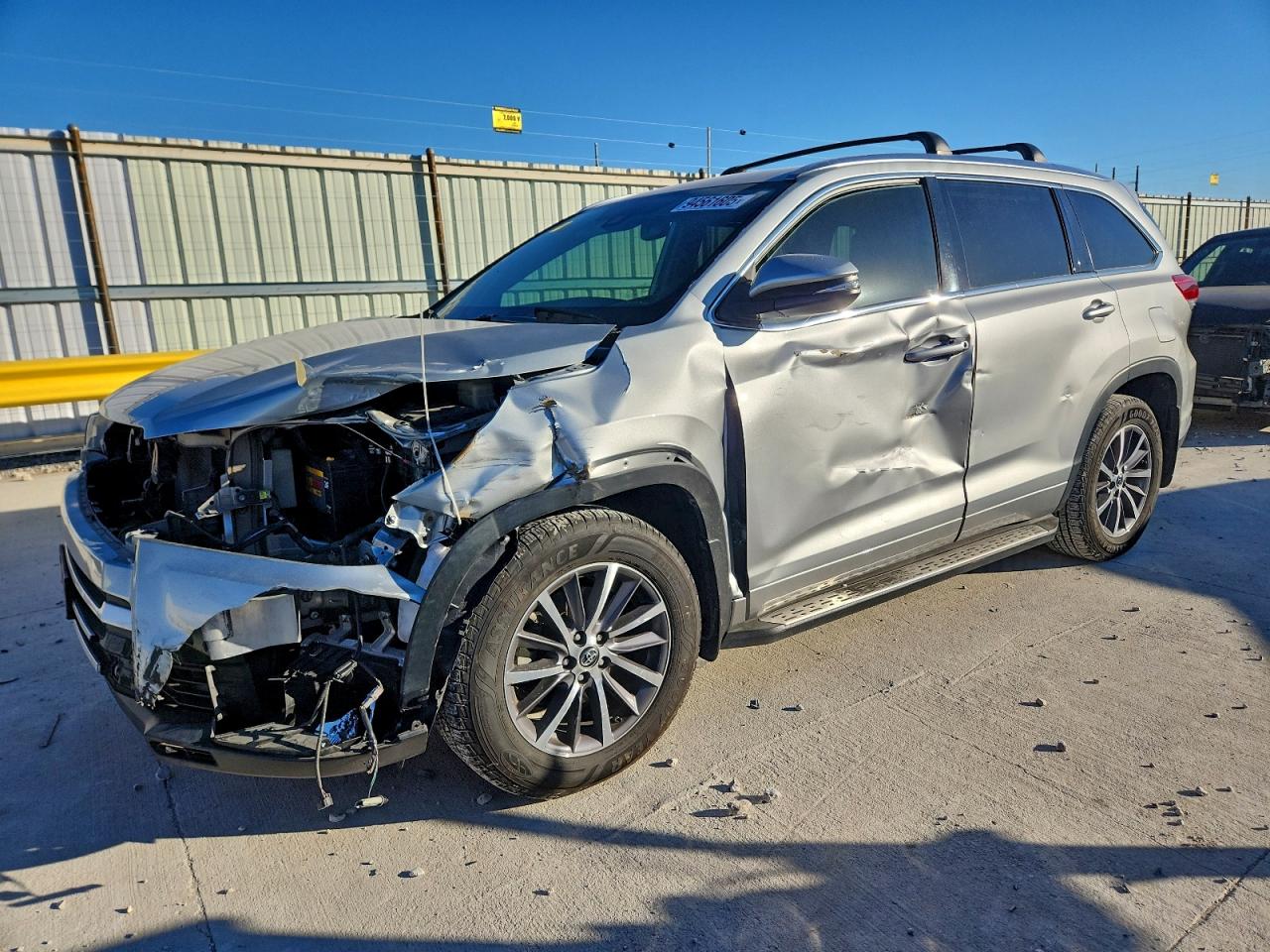 TOYOTA HIGHLANDER SE