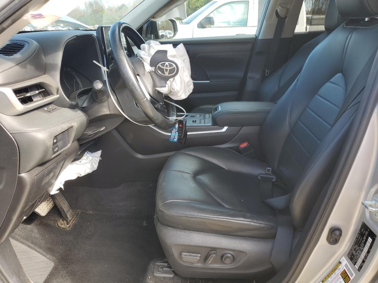 TOYOTA HIGHLANDER XLE