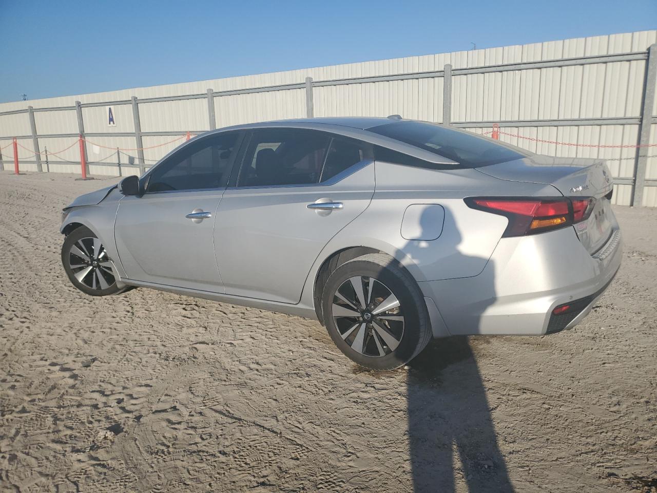 Lot #3301834457 2022 NISSAN ALTIMA SV