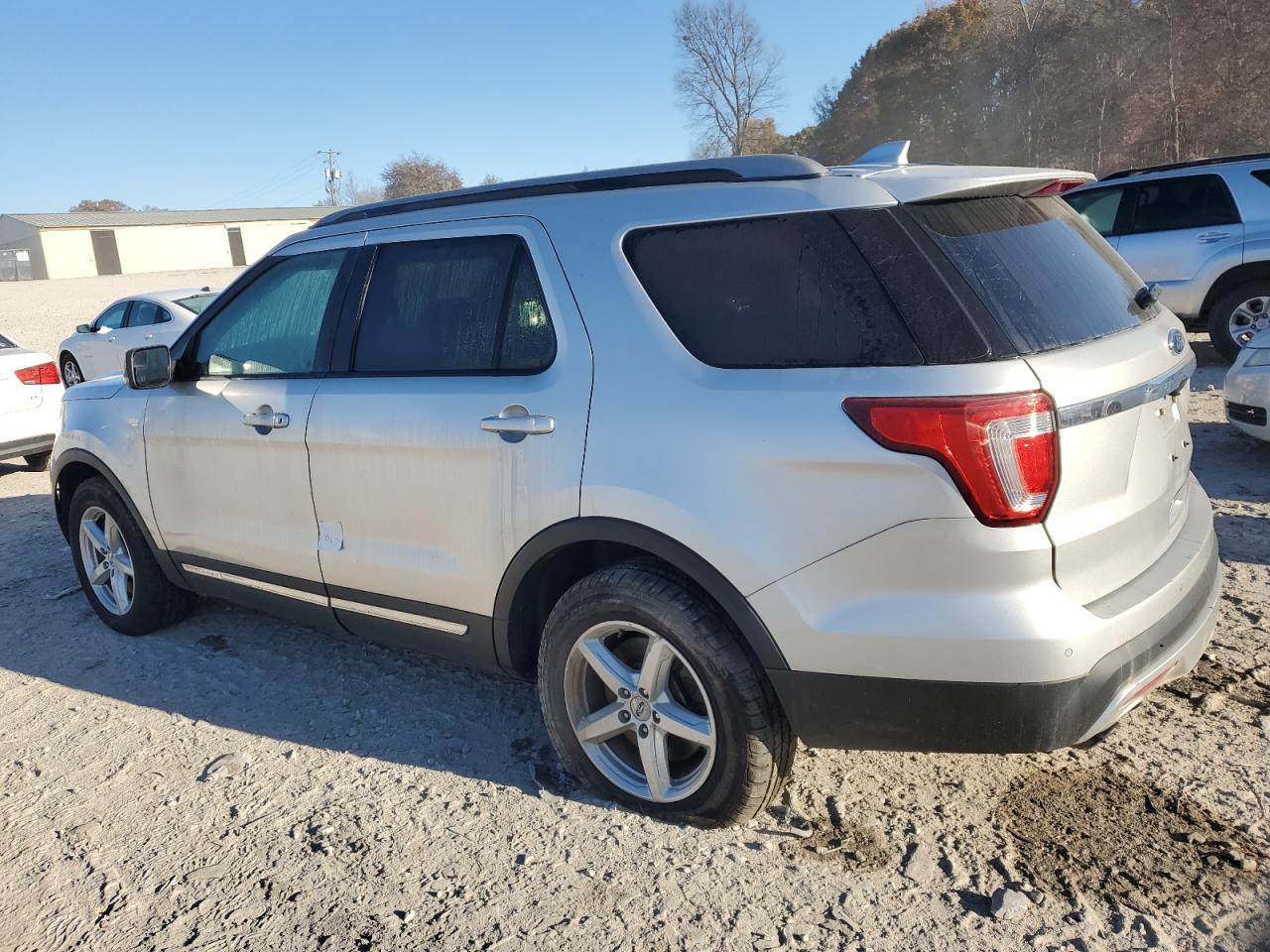 FORD EXPLORER XLT