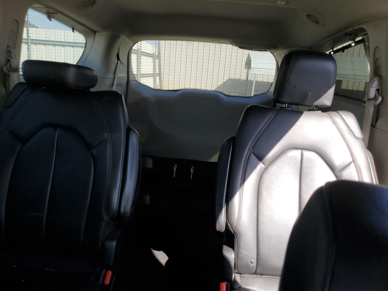 CHRYSLER PACIFICA TOURING L