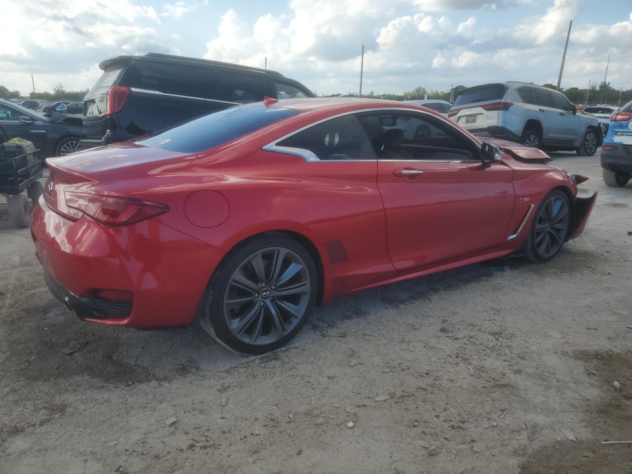 INFINITI Q60 RED SPORT 400