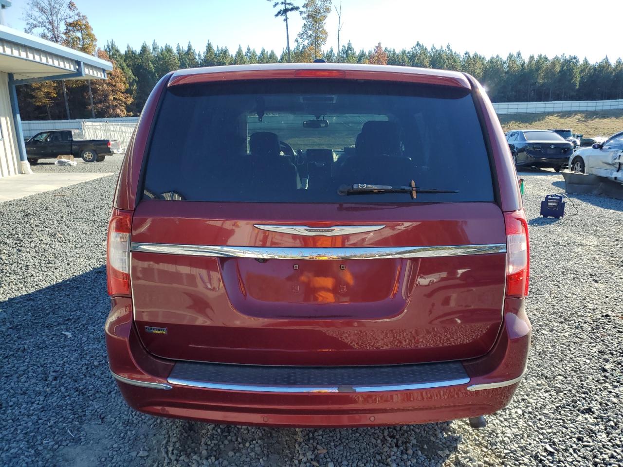 CHRYSLER TOWN & COUNTRY TOURING L