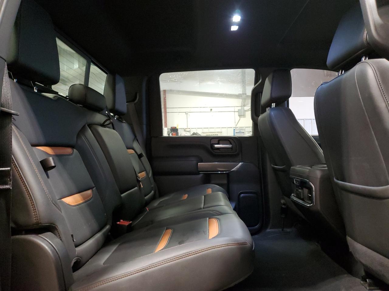 GMC SIERRA K2500 AT4