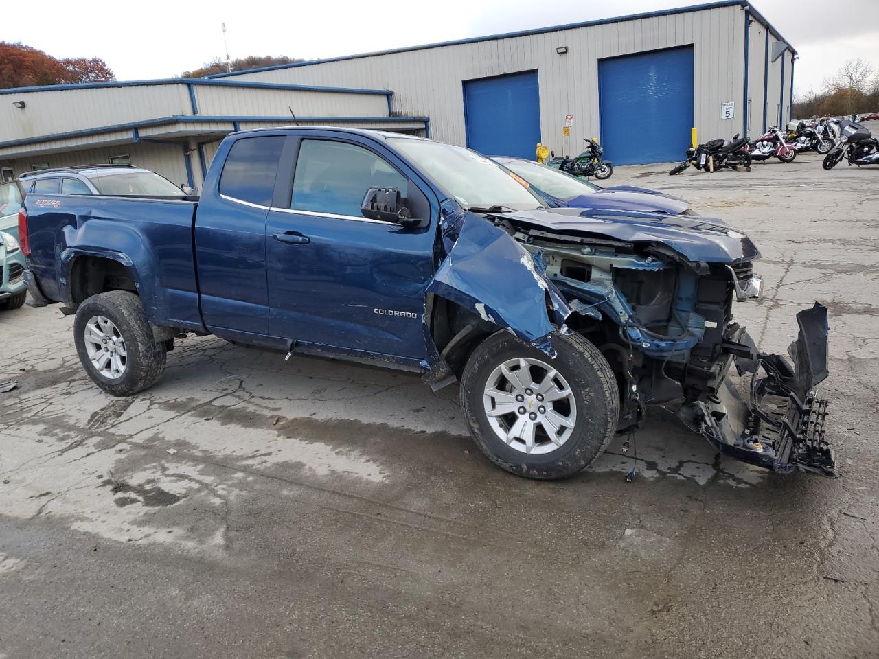 CHEVROLET COLORADO LT