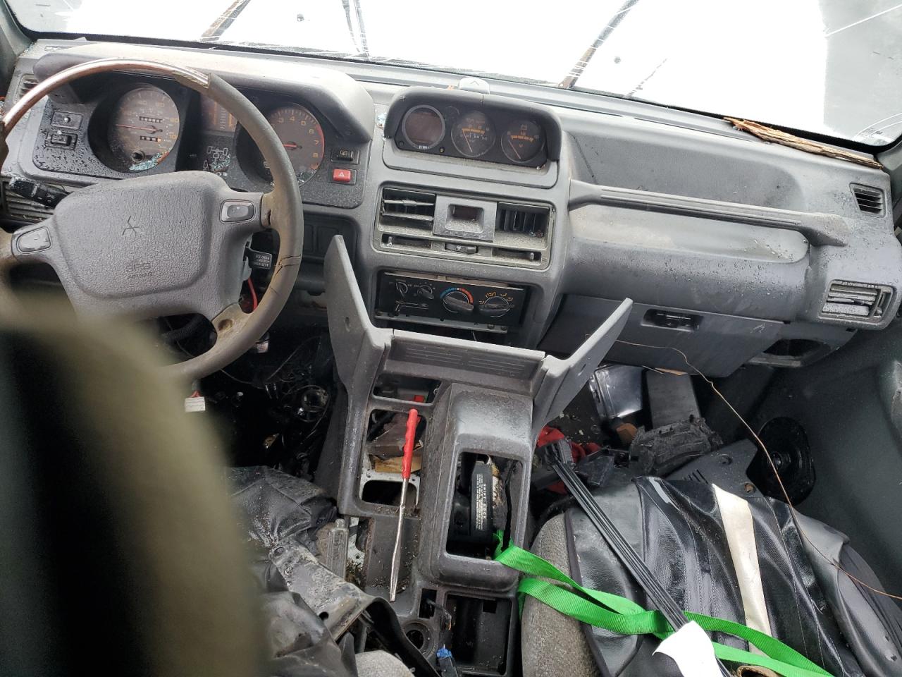 Lot #3317135982 1995 MITSUBISHI MONTERO LS