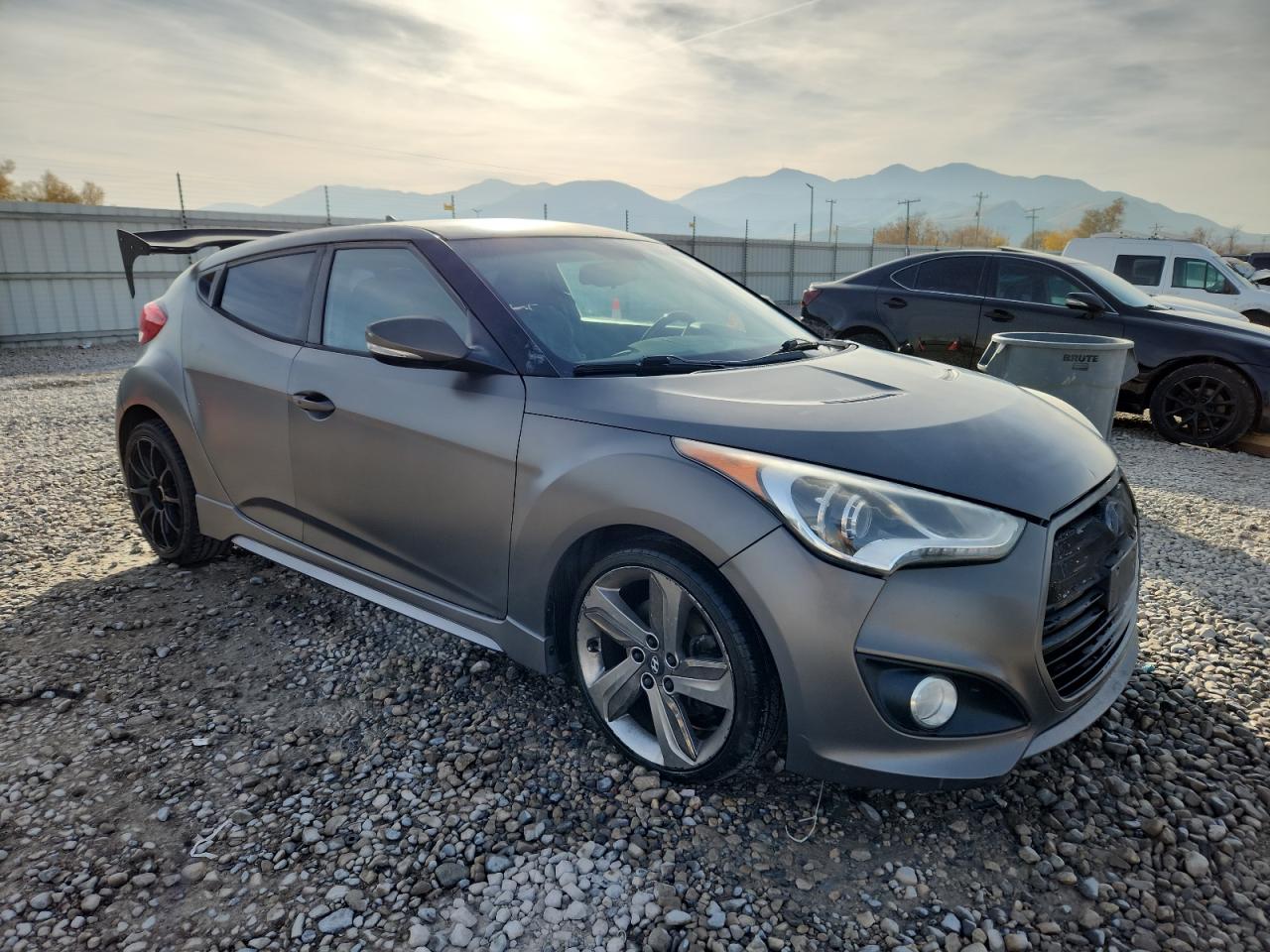 HYUNDAI VELOSTER TURBO