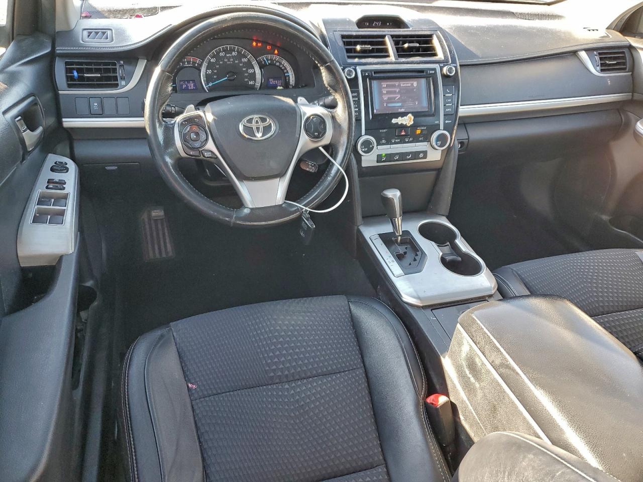 TOYOTA CAMRY L