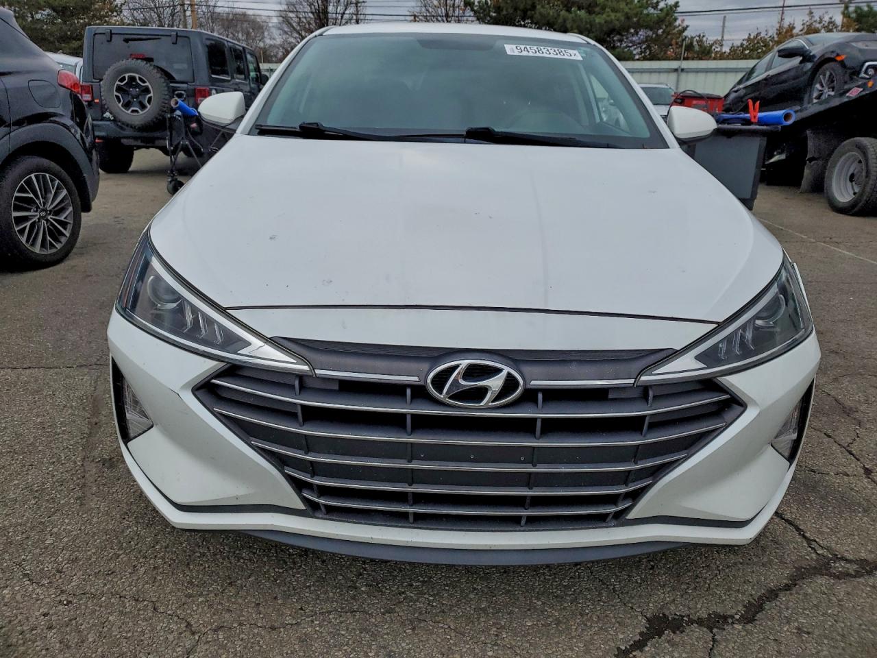 HYUNDAI ELANTRA SE