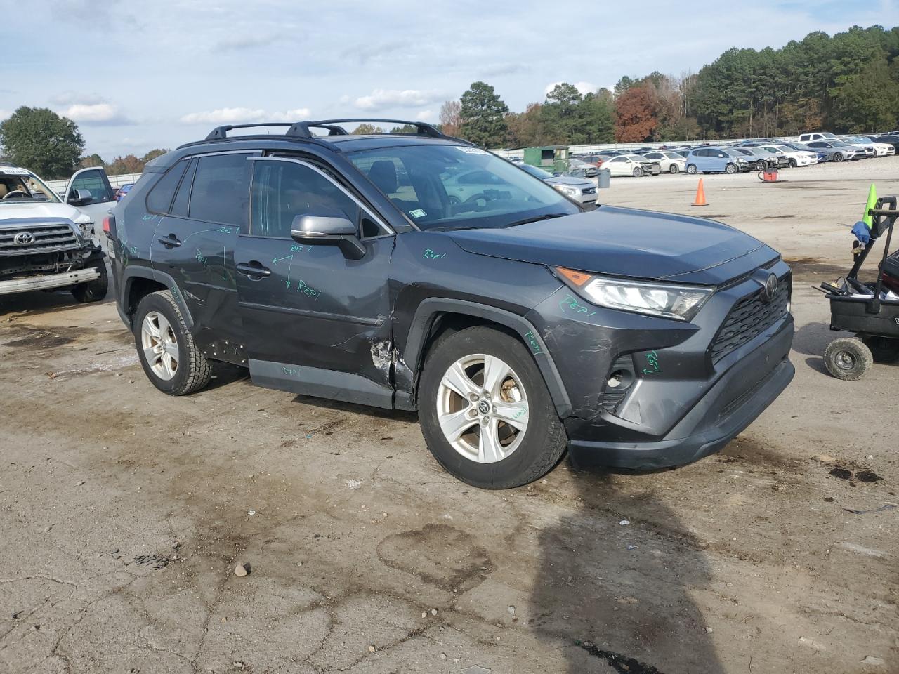 TOYOTA RAV4 XLE