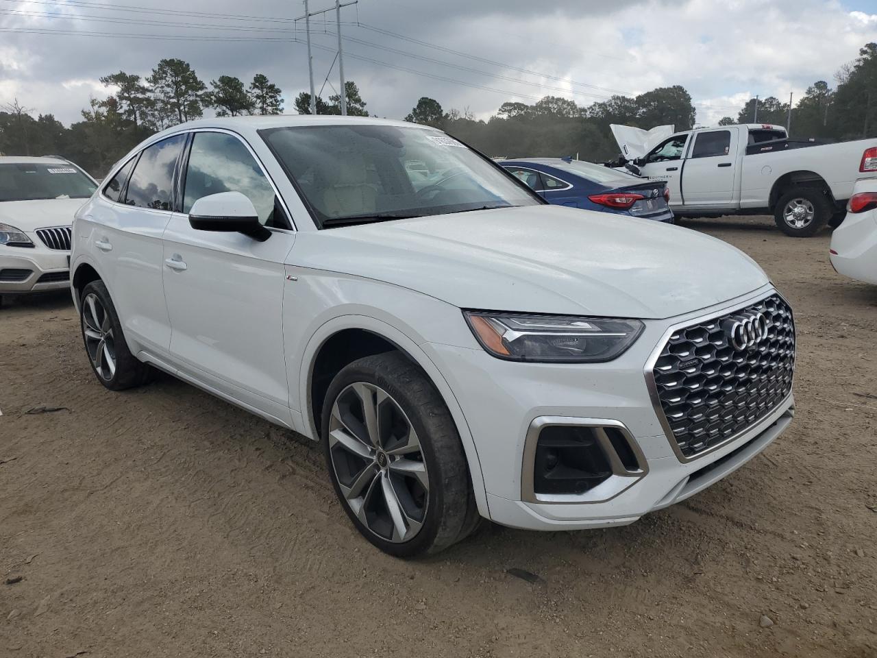 AUDI Q5 SPORTBACK PREMIUM PLUS