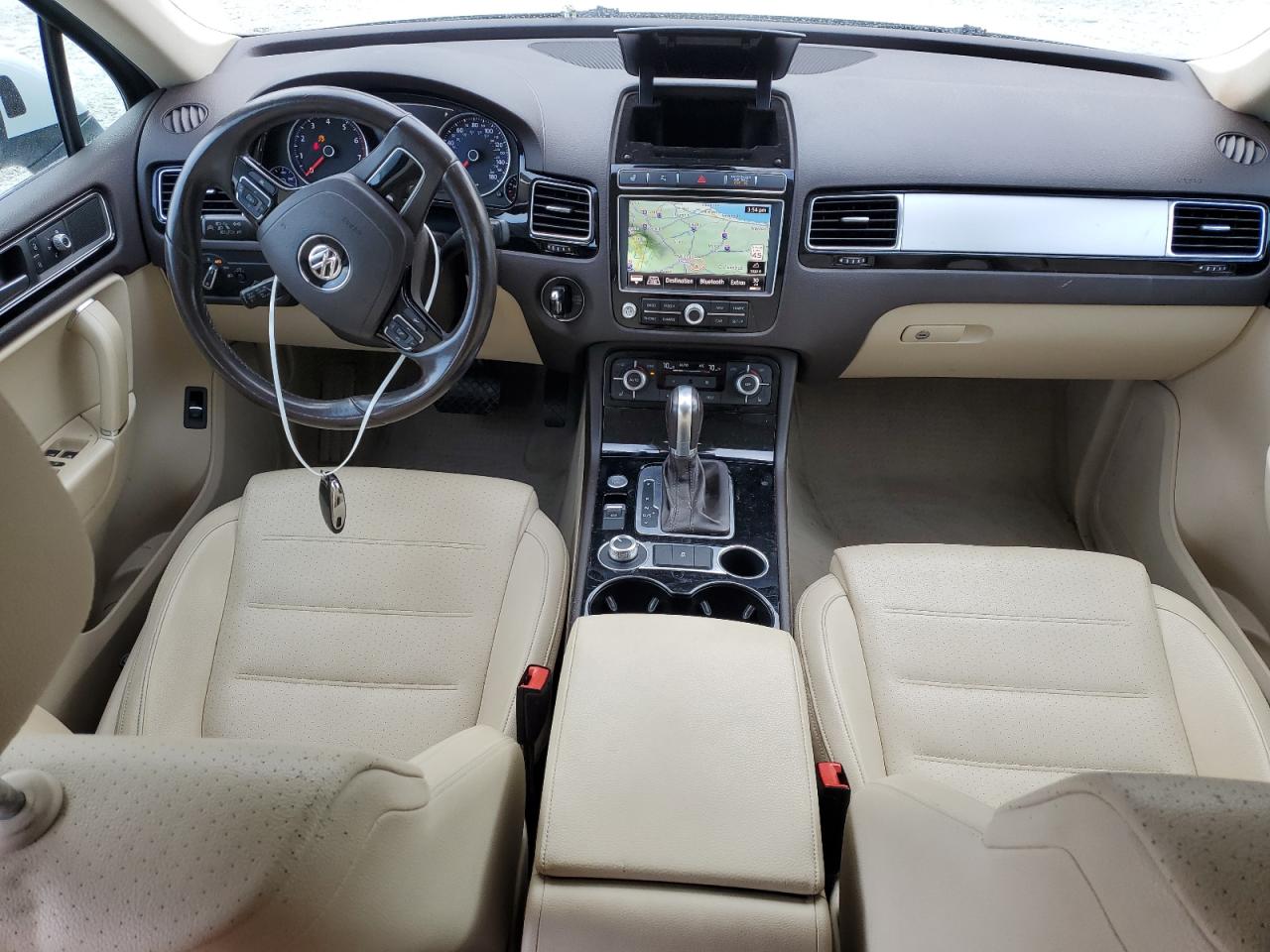 VOLKSWAGEN TOUAREG SPORT