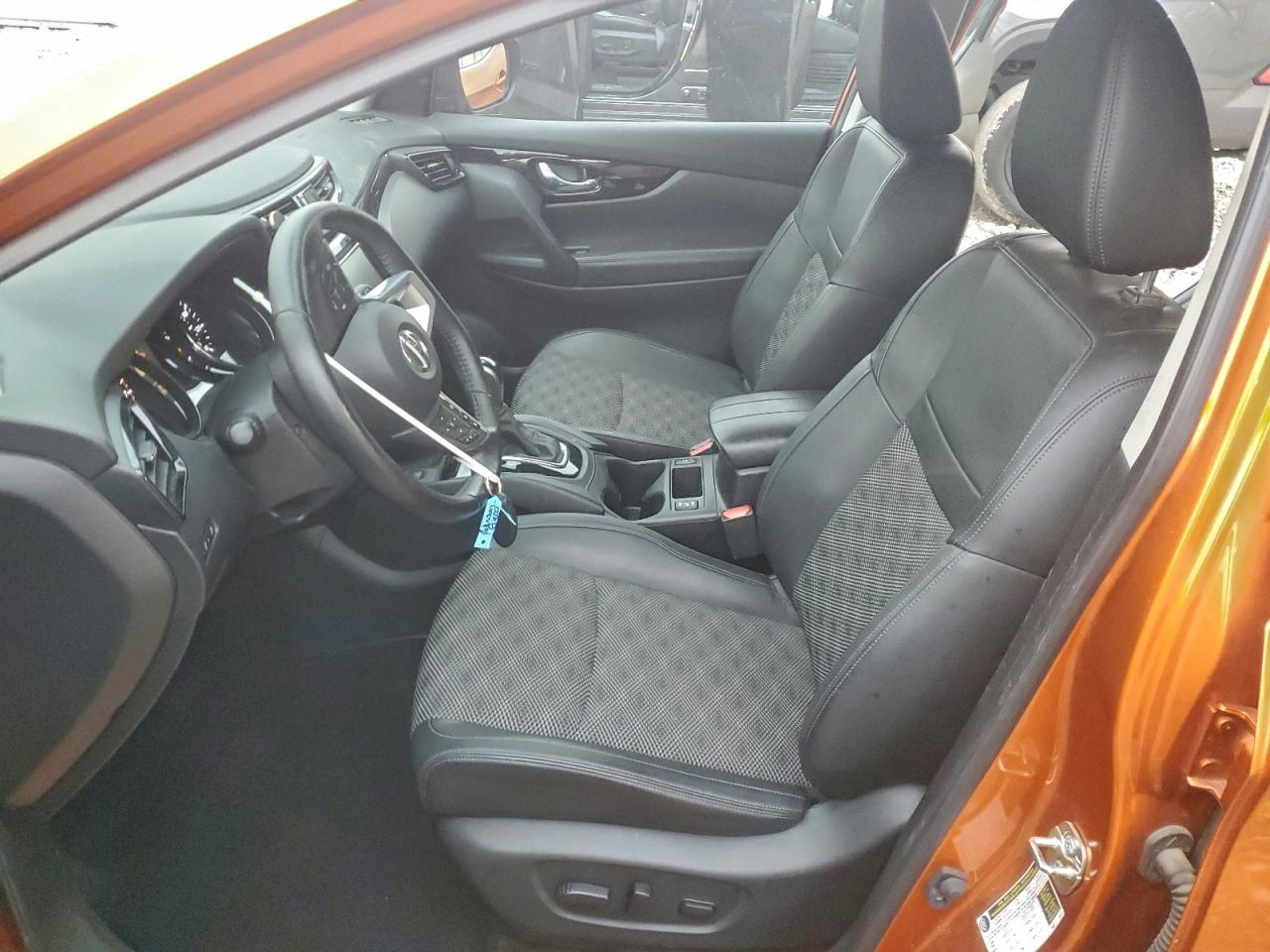 NISSAN ROGUE SPORT SV