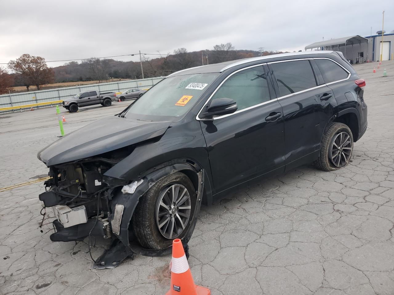 TOYOTA HIGHLANDER SE